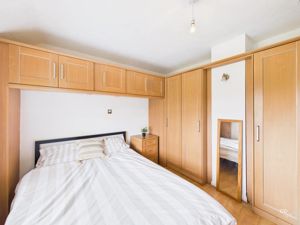 Bedroom - click for photo gallery